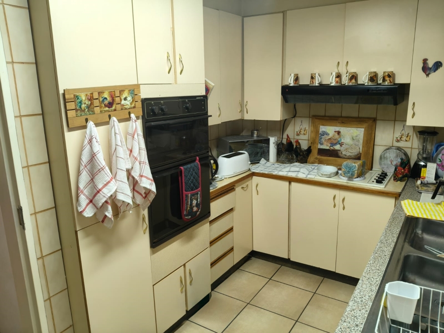 3 Bedroom Property for Sale in Rustenburg Central North West